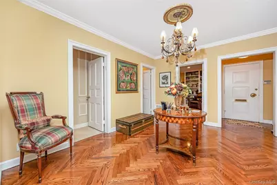 122 Woodmere Boulevard S, Woodmere, NY 11598 - Photo 5
