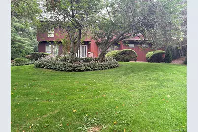 17 Calumet Drive, Dix Hills, NY 11746 - Photo 3