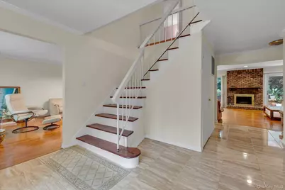 17 Calumet Drive, Dix Hills, NY 11746 - Photo 5