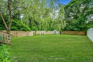 413 Glen Dr, Shirley, NY 11967 - Photo 7