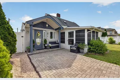 5 Long Lane, Levittown, NY 11758 - Photo 3