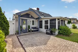 5 Long Ln, Levittown, NY 11758 - Photo 3