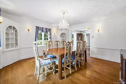 68 Oxford Road, Rockville Centre, NY 11570 - Photo 9