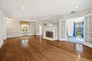 68 Oxford Rd, Rockville Centre, NY 11570 - Photo 5
