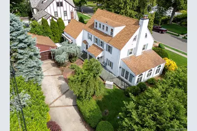 68 Oxford Road, Rockville Centre, NY 11570 - Photo 35