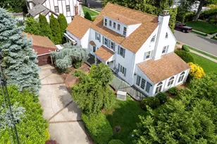 68 Oxford Rd, Rockville Centre, NY 11570 - Photo 35