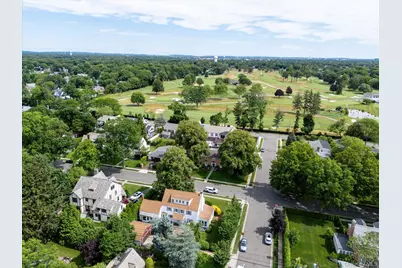 68 Oxford Road, Rockville Centre, NY 11570 - Photo 37