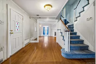 68 Oxford Rd, Rockville Centre, NY 11570 - Photo 3
