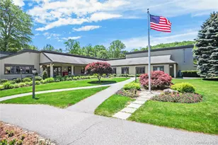 128 Heritage Hills Dr, Somers, NY 10589 - Photo 17