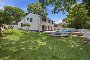 378 Lakeshore Blvd, Massapequa Park, NY 11762 - Photo 13