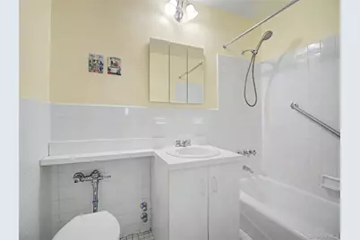 11 Balint #551, Yonkers, NY 10710 - Photo 15