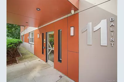 11 Balint #551, Yonkers, NY 10710 - Photo 3
