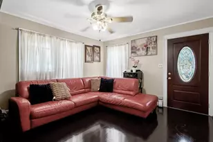 375 W Valley Stream Blvd, Valley Stream, NY 11580 - Photo 3