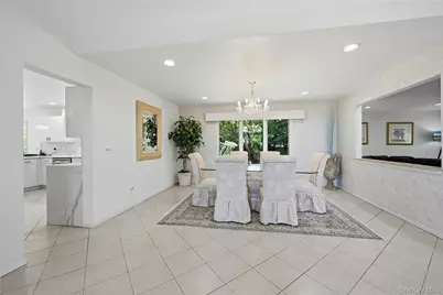 4 Laurelwood Court, Dix Hills, NY 11746 - Photo 11