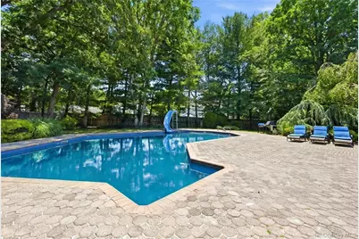 4 Laurelwood Court, Dix Hills, NY 11746 - Photo 47