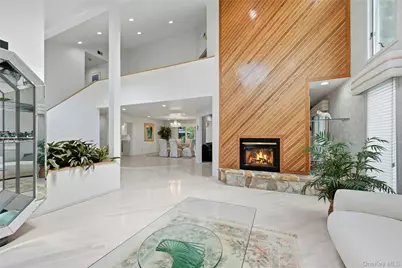 4 Laurelwood Court, Dix Hills, NY 11746 - Photo 9