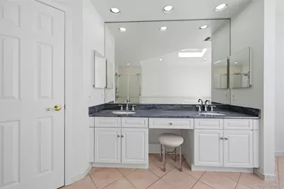4 Laurelwood Court, Dix Hills, NY 11746 - Photo 31