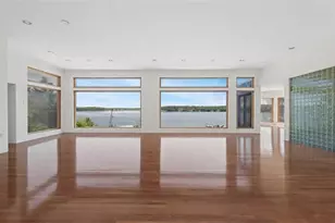 2 Todd Dr, Sands Point, NY 11050 - Photo 9