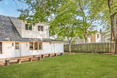 201 Cypress Lane W, Westbury, NY 11590 - Photo 25