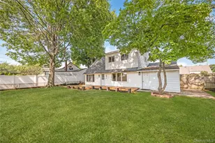 201 Cypress Ln W, Westbury, NY 11590 - Photo 21