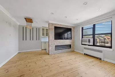 20106 Rocky Hill Road #6G2, Bayside, NY 11361 - Photo 5