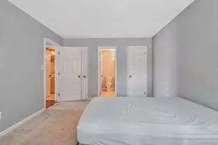 124 Fairview Cir, Middle Island, NY 11953 - Photo 11