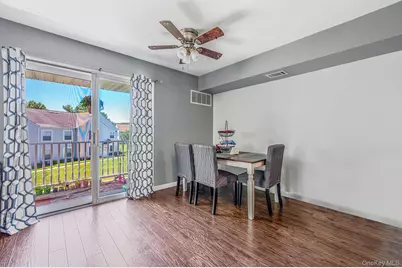 124 Fairview Circle, Middle Island, NY 11953 - Photo 5