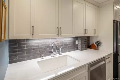 17 Beechtree Lane #2E, Bronxville, NY 10708 - Photo 9