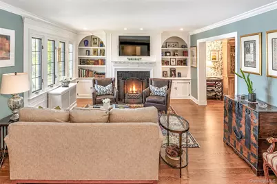 17 Beechtree Lane #2E, Bronxville, NY 10708 - Photo 1