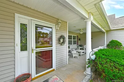 102 Winged Foot Way, Riverhead, NY 11901 - Photo 7