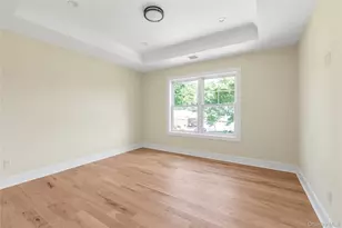 23 Garden Cir, Syosset, NY 11791 - Photo 19