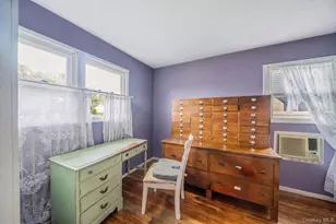 18 E Bay Dr, West Islip, NY 11795 - Photo 11