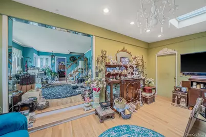 18 E Bay Drive, West Islip, NY 11795 - Photo 23