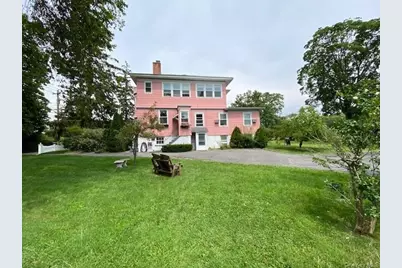 173 Sea Cliff Avenue #2E, Sea Cliff, NY 11579 - Photo 3