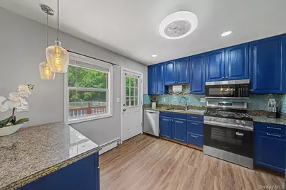 27 Rose Hill Park, Cornwall, NY 12518 - Photo 5