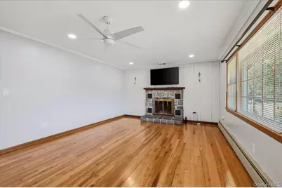 870 Crittens Lane, Southold, NY 11971 - Photo 15