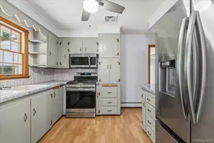 870 Crittens Ln, Southold, NY 11971 - Photo 9