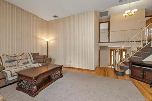 7 Freedom Ct, Babylon, NY 11702 - Photo 11