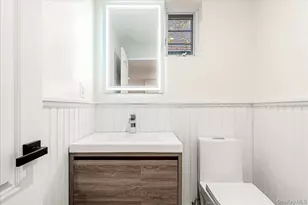 1-52 Whitson St, Forest Hills, NY 11375 - Photo 15