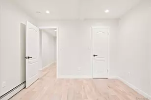 1-52 Whitson St, Forest Hills, NY 11375 - Photo 23