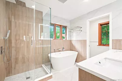 152 Whitson Street, Forest Hills, NY 11375 - Photo 35