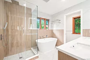 1-52 Whitson St, Forest Hills, NY 11375 - Photo 35
