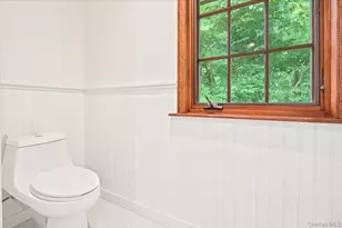 1-52 Whitson St, Forest Hills, NY 11375 - Photo 37