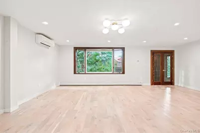 152 Whitson Street, Forest Hills, NY 11375 - Photo 5