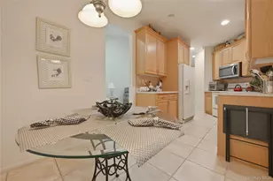 87 Carriage Ln, Plainview, NY 11803 - Photo 11
