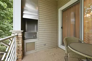 87 Carriage Ln, Plainview, NY 11803 - Photo 23