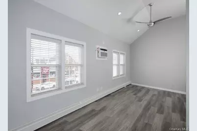 183 N Wellwood Avenue #8, Lindenhurst, NY 11757 - Photo 7