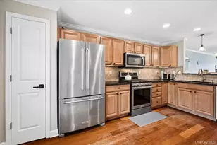 225 Waterside Close, Peekskill, NY 10566 - Photo 15