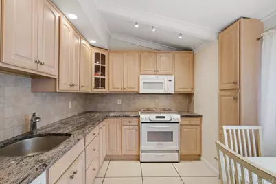 16 Lodge Lane, East Setauket, NY 11733 - Photo 7