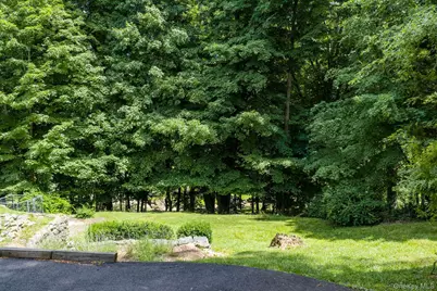 24 Mountain Avenue, Middletown, NY 10940 - Photo 9